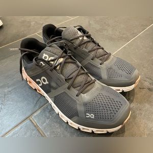 On Running Cloud Flow Rose Grey Sneakers Size 9